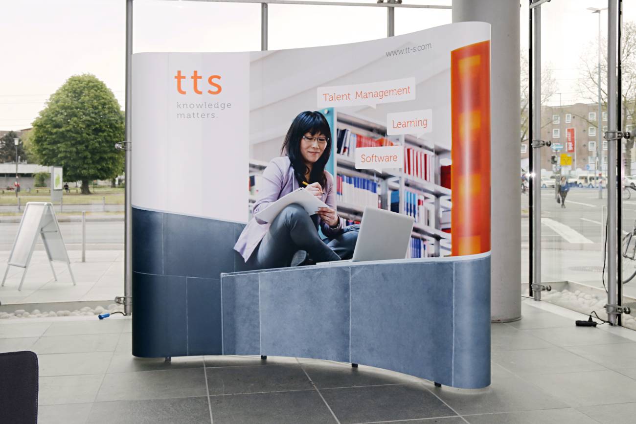 TTS Forum – Aufsteller Foyer